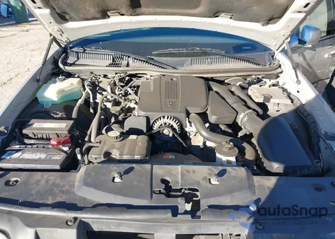 2006 Lincoln Town Car Signature Limited z USA, uszkodzony, nr VIN 1LNHM82W16Y606419